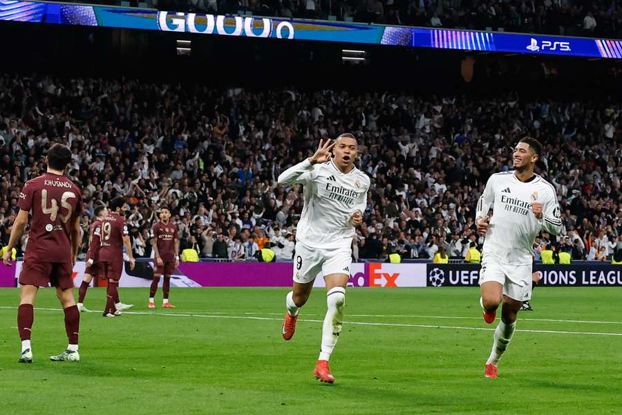 Mbappé fez os três golos do Real Madrid diante do City
