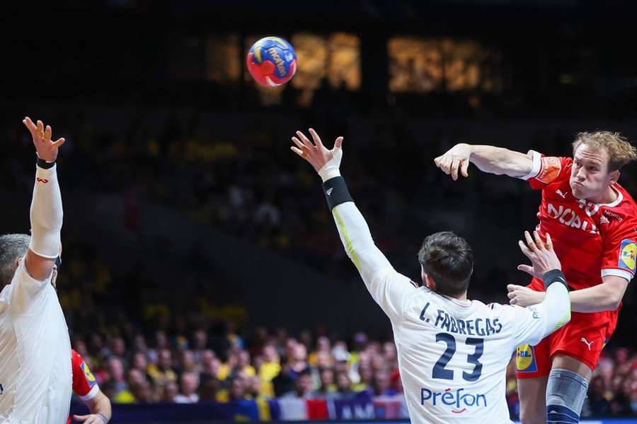 Simon Pytlick stiger til vejrs og bomber endnu en scoring i kassen Simon Pytlick stiger til vejrs og bomber endnu en scoring i kassen