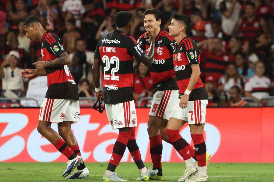 Flamengo vai defrontar o Benfica no Algarve Flamengo vai defrontar o Benfica no Algarve