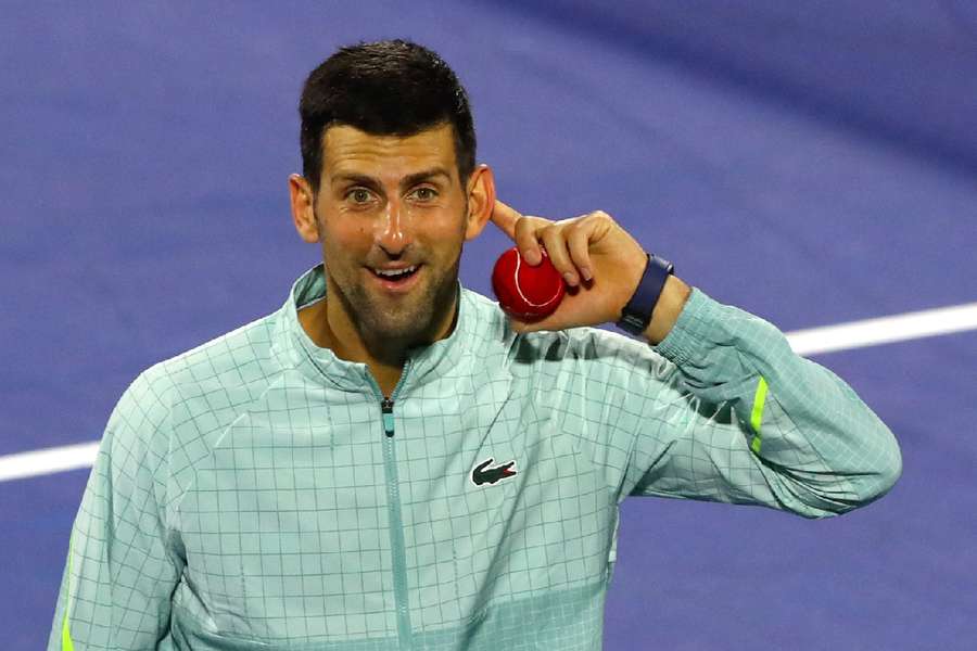 Djokovic is waiting to see if he can play in American