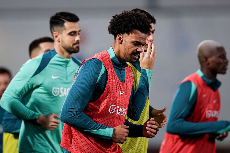 Renato Veiga no treino da Seleção