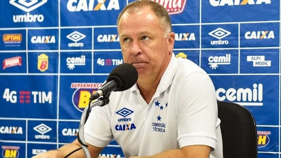 Mano Menezes durante sua passagem pelo Cruzeiro