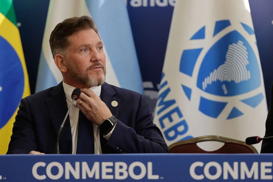 Alejandro Domínguez quiere que participan 64 selecciones en el Mundial 2030.