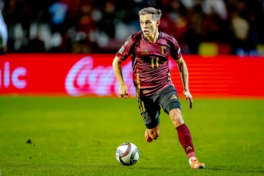 Trossard em ação com as cores da seleção belga