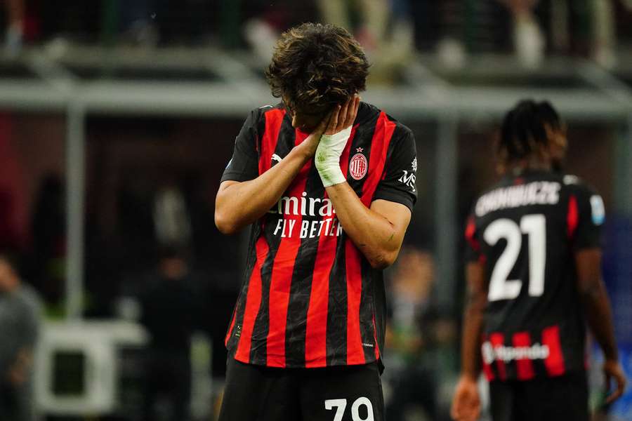 João Félix foi emprestado ao Milan a meio da época 