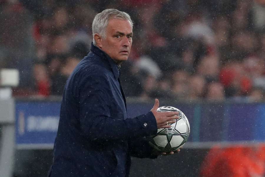 José Mourinho, entrenador del Benfica