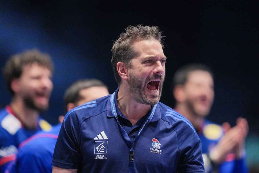 Guillaume Gille kibicuje swojej drużynie.