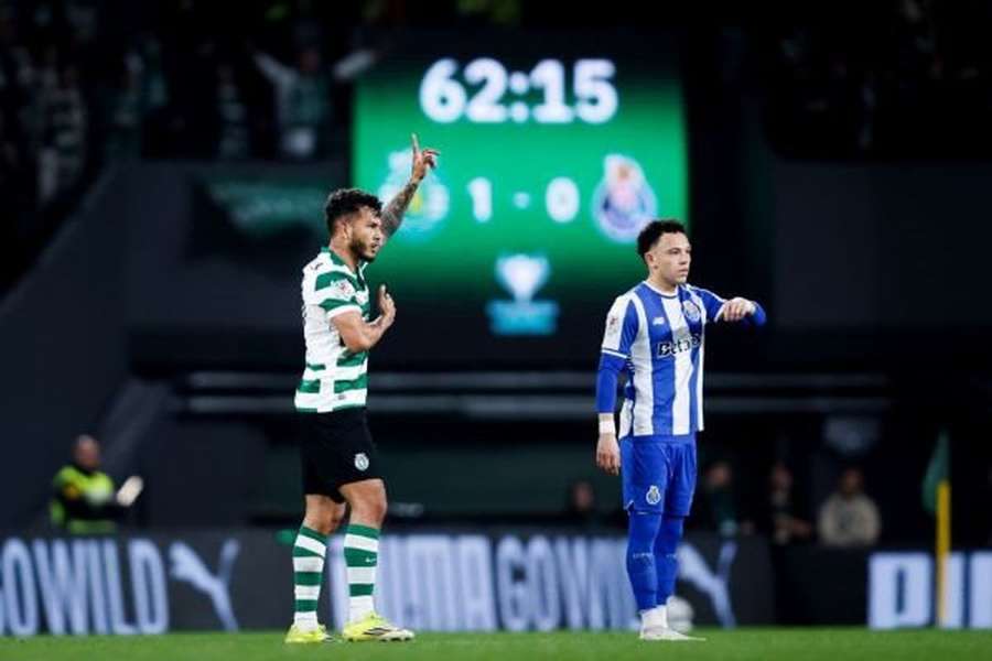 Suárez decidiu o jogo da primeira mão