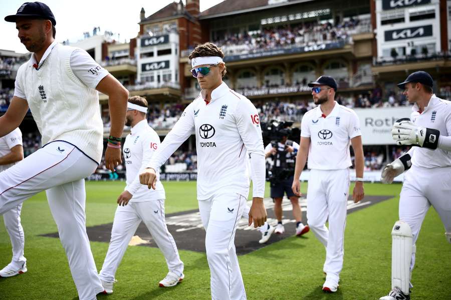 Jacob Bethell walks on to the field during day two of the fifth Test match against India at The Oval Jacob Bethell walks on to the field during day two of the fifth Test match against India at The Oval