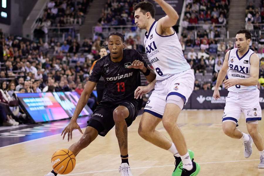 Javan Johnson, durante el Coviran Granada-Baxi Manresa