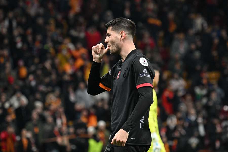 Alvaro Morata świętuje zdobycie swojej pierwszej bramki