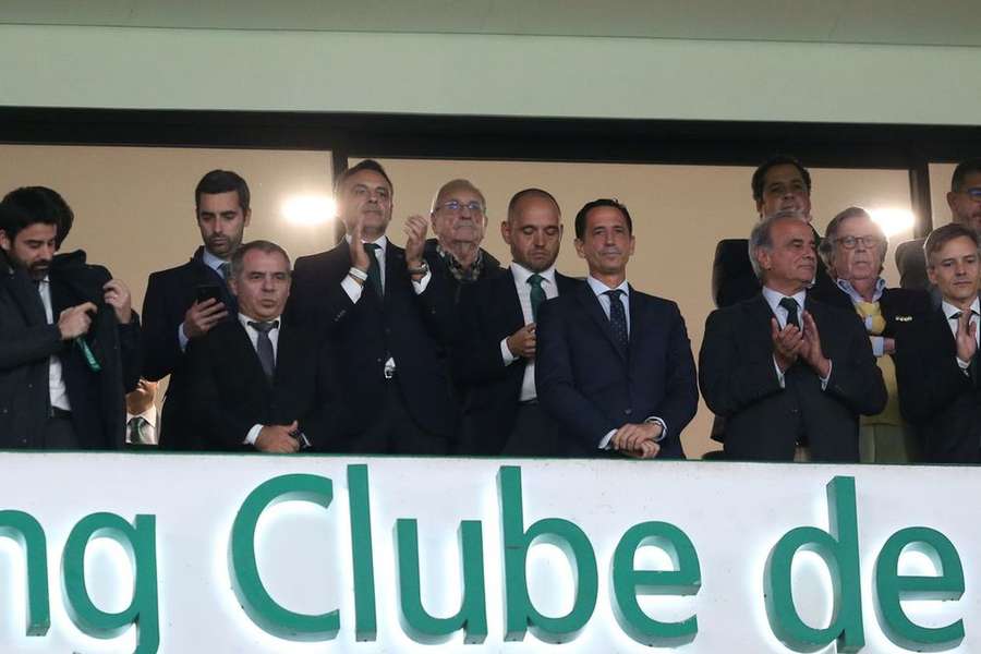 Pedro Proença na tribuna de Alvalade