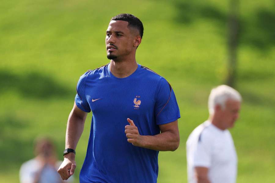 Retour de Saliba avec la France contre la Suède, Digne et Barcola à gauche