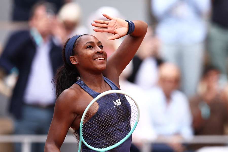 Coco Gauff celebrates after winning against Ekaterina Alexandrova