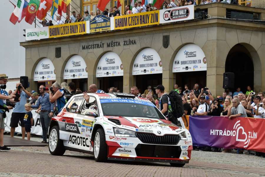 Devátý český titul. Kopecký vyhrál podesáté Barum rallye ve Zlíně a s předstihem slaví