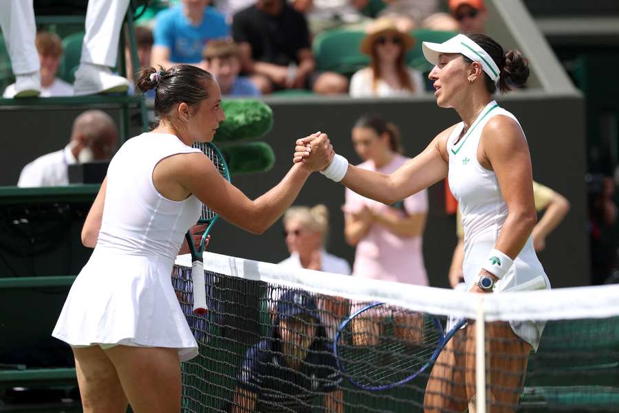 Pegula (cabeza de serie número 3) perdió su partido inaugural en Londres 