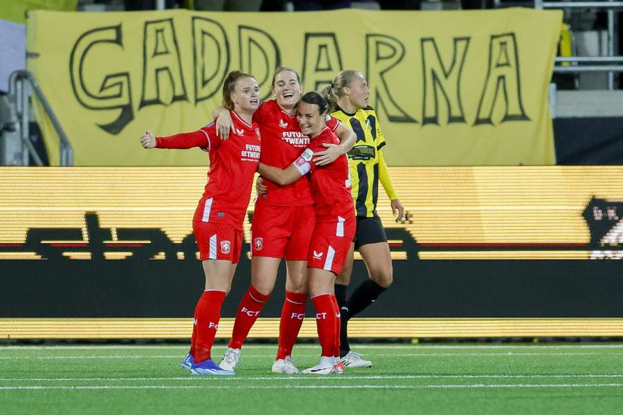 Taylor Ziemer viert de 1-0 in de uitwedstrijd tegen BK Häcken