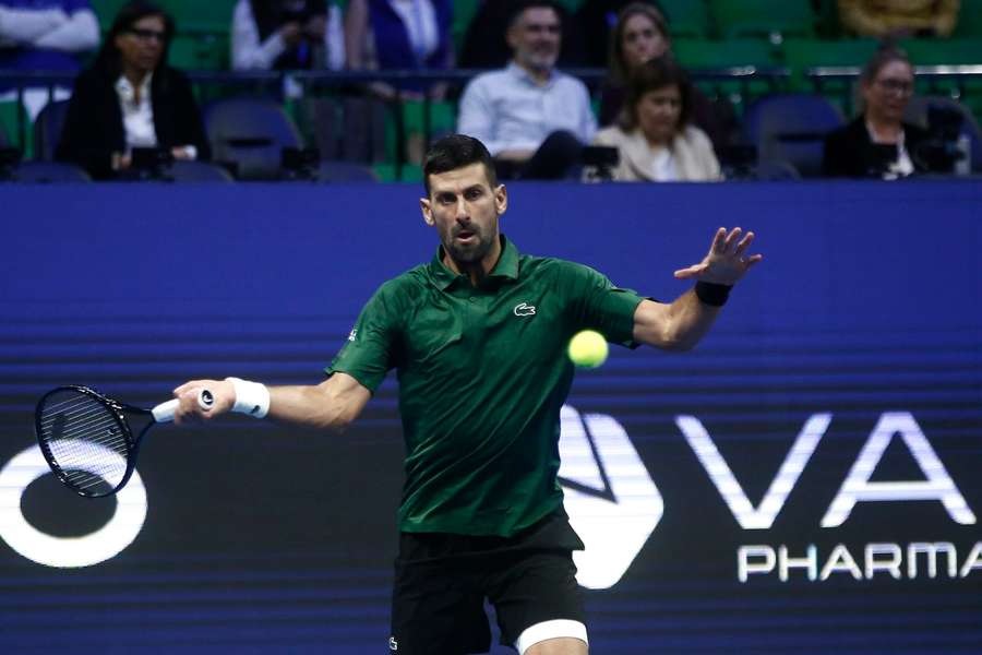 Novak Djokovic s-a calificat în finala de la Atena Novak Djokovic s-a calificat în finala de la Atena