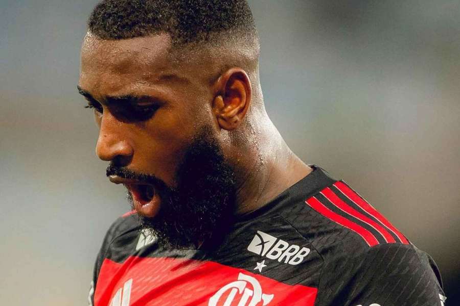 Gerson fez o golo da vitória do Flamengo sobre o Athletico-PR