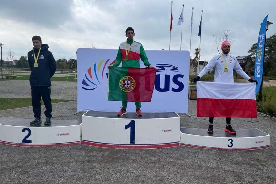 Cristiano Pereira campeão europeu VIRTUS da meia-maratona com recorde mundial