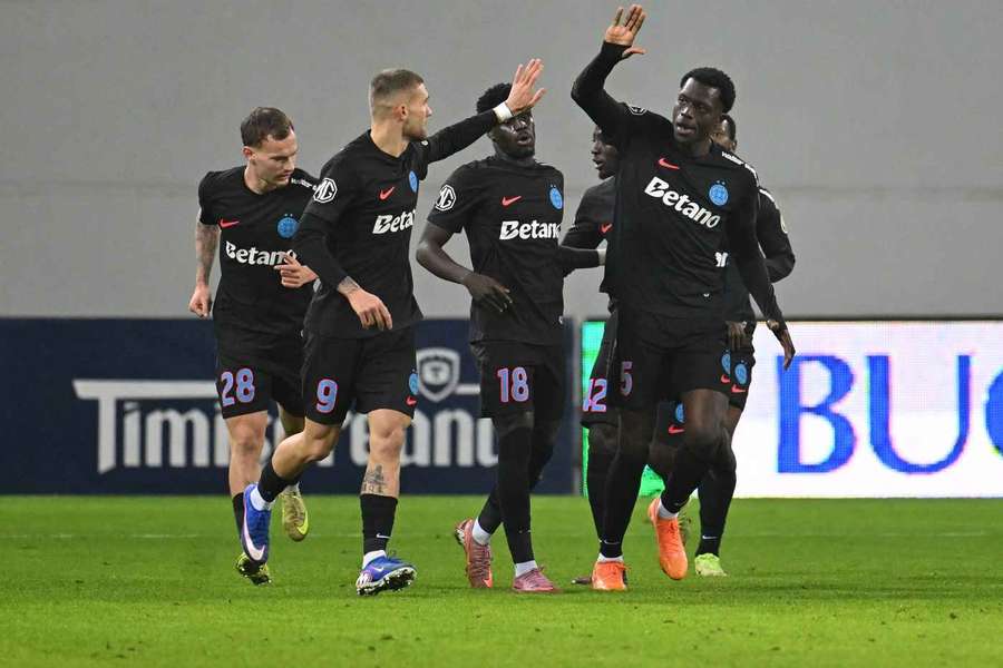 Cum mai poate prinde FCSB play-off-ul