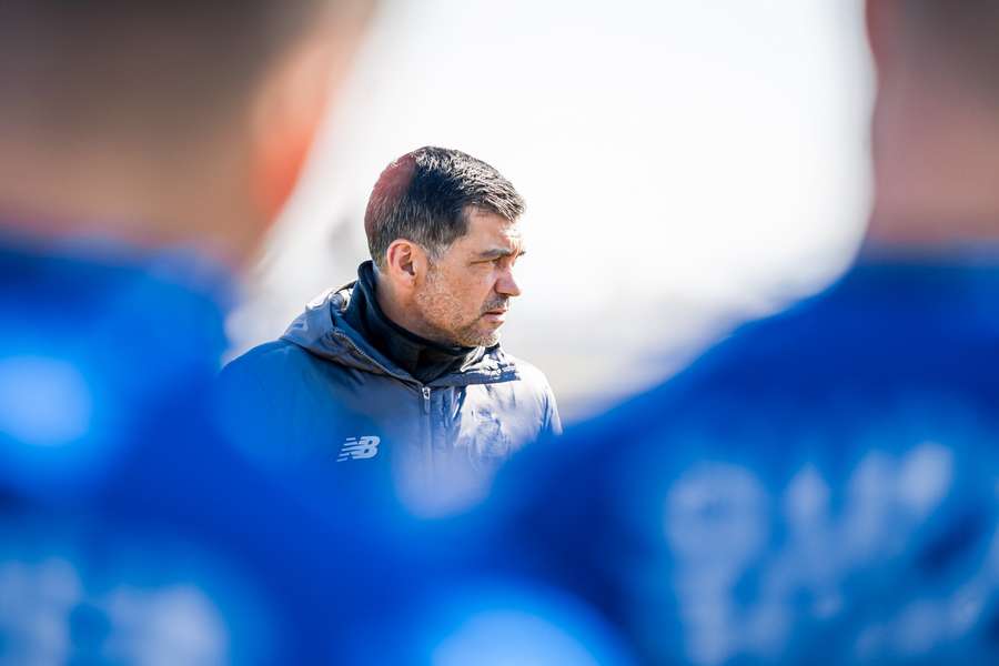 Sérgio Conceição não vai falar em conferência