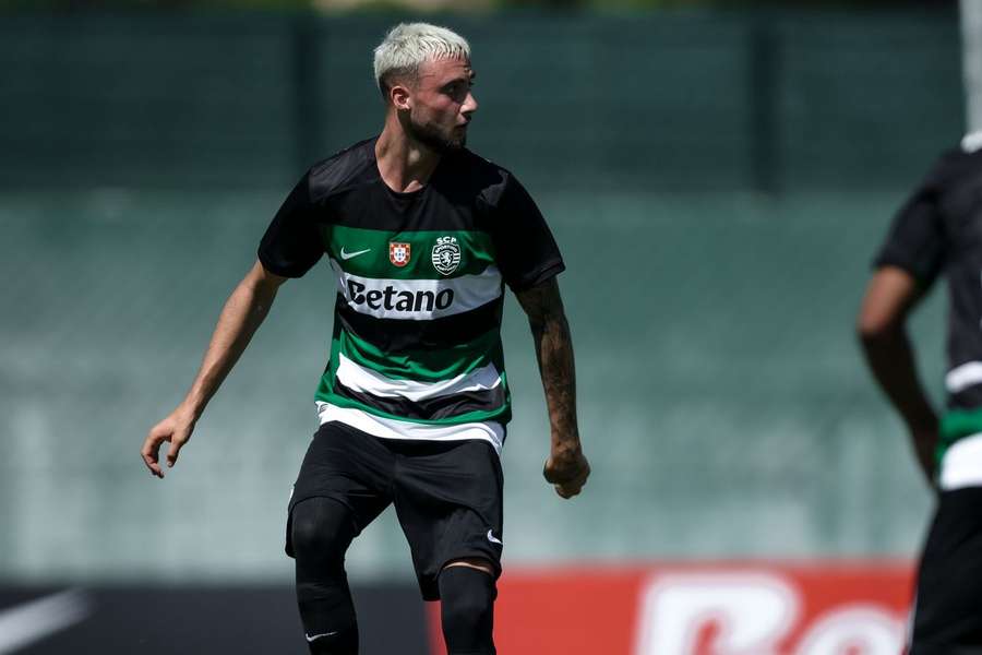 Zeno Debast já foi utilizado no particular frente ao Farense