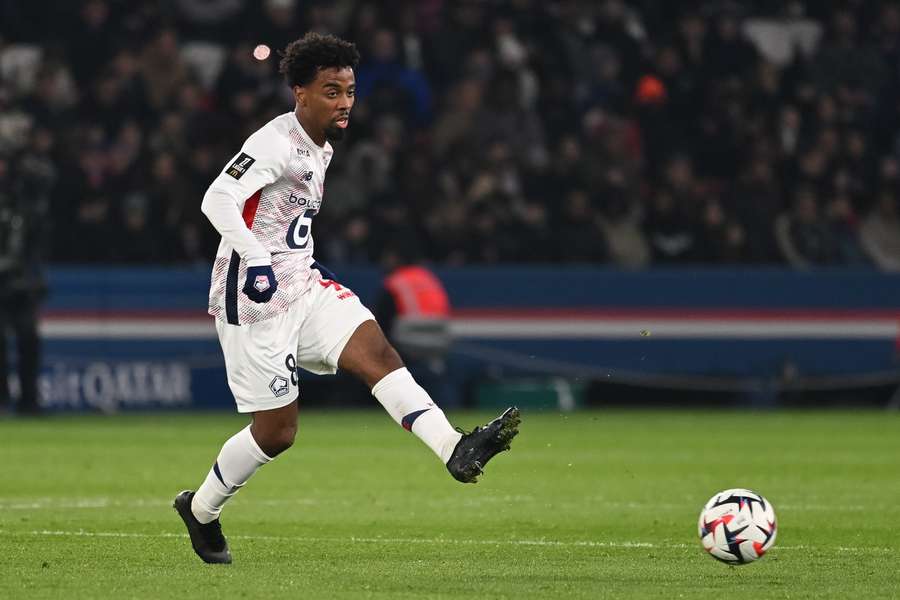 Marseille table offer to West Ham, Spurs target Gomes