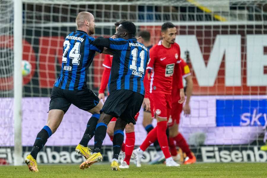 2. Liga: Paderborn siegt im Topspiel - Braunschweig verliert