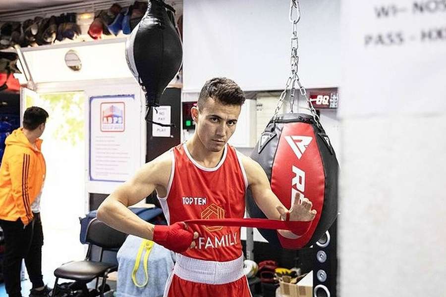 Farid Walizadeh quer dar um “ouro” no boxe à equipa de refugiados nos Jogos Europeus Farid Walizadeh quer dar um “ouro” no boxe à equipa de refugiados nos Jogos Europeus