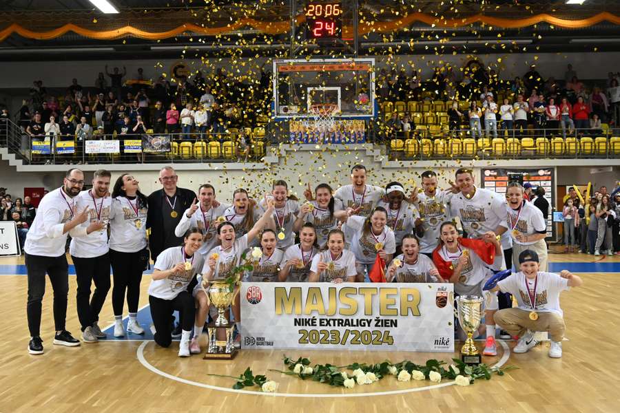 Piešťany opäť ovládli ženský basketbal na Slovensku.