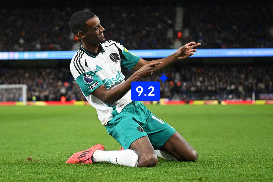 Isak comemora contra o Ipswich