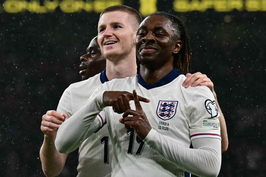 A Inglaterra passeou em Wembley contra a Sérvia