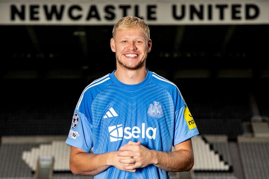 Ramsdale je novou akvizíciou Newcastlu United. 