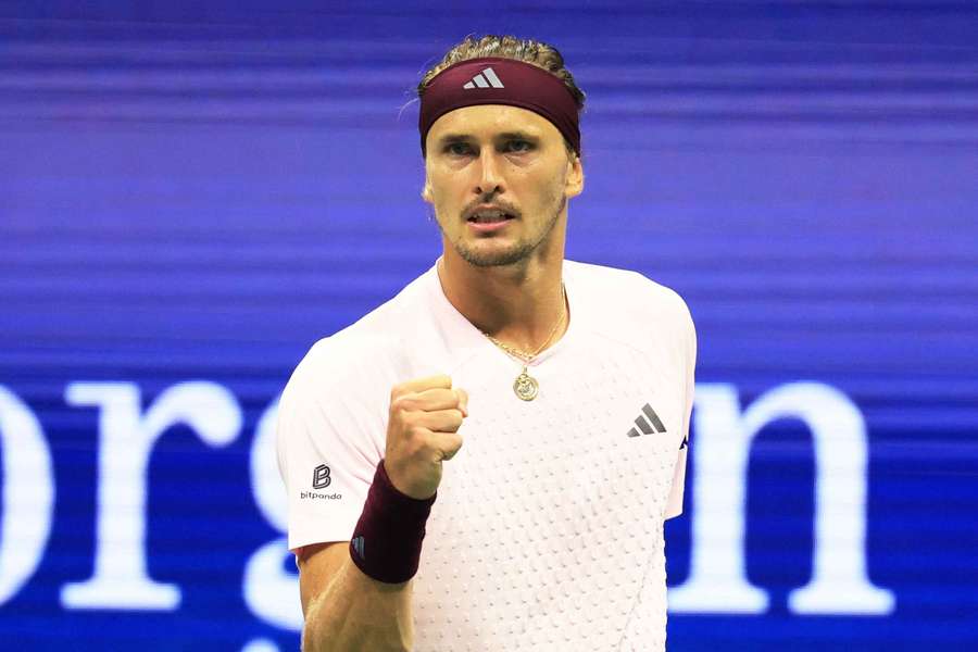 Alexander Zverev steht in der 3. Runde Alexander Zverev steht in der 3. Runde