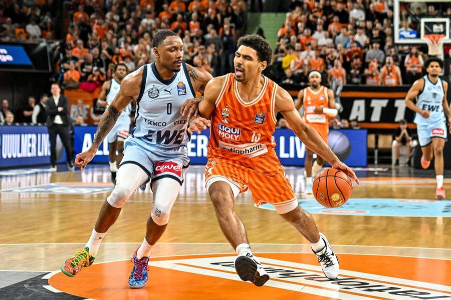 Mark Smith war beim Sieg gegen Oldenburg bester Werfer der Ulmer (19)