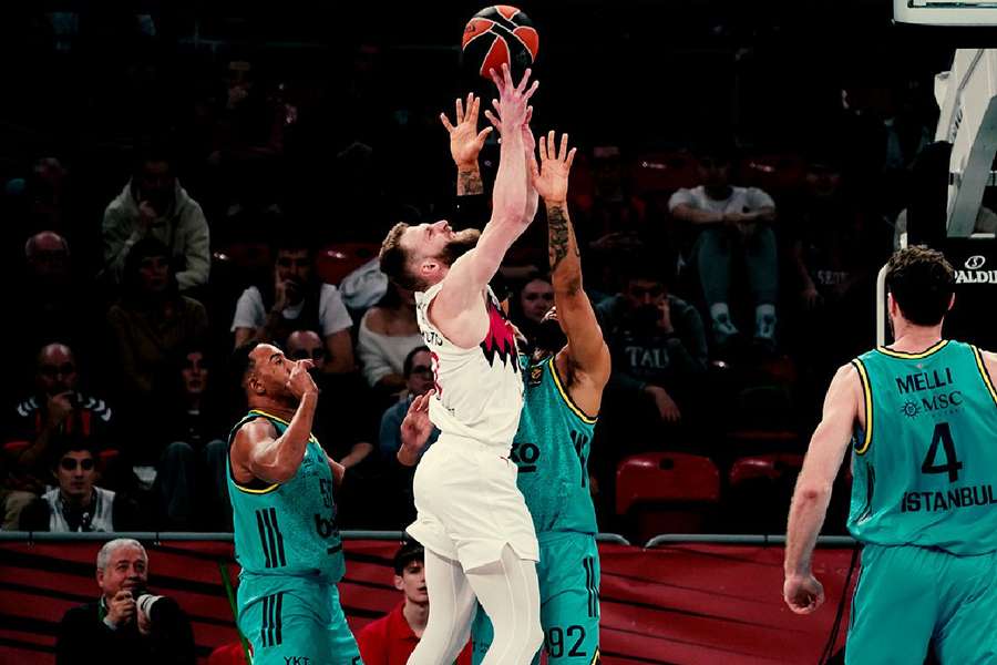 Duelo en el Baskonia-Fenerbahçe