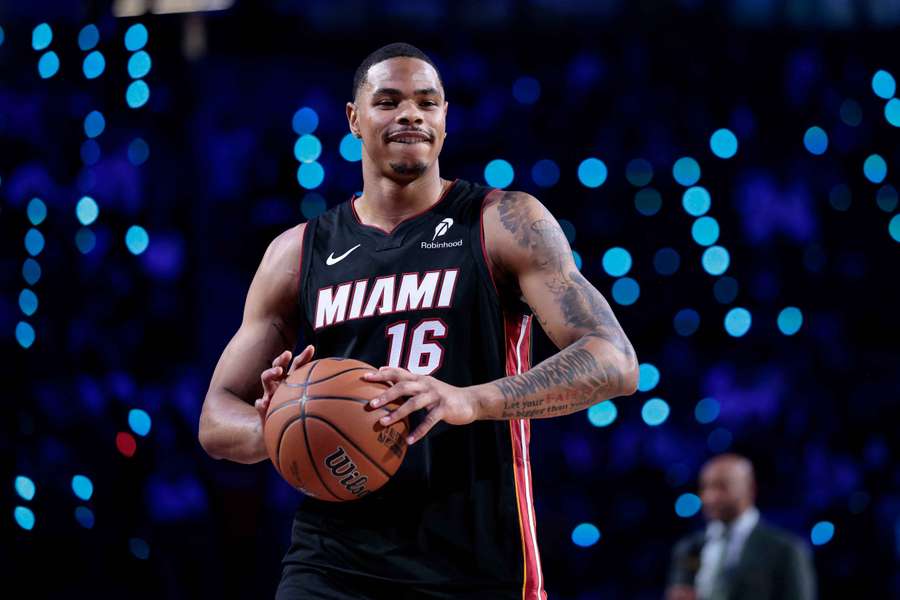 Keshad Johnson during the 2026 NBA Dunk Contest Keshad Johnson during the 2026 NBA Dunk Contest