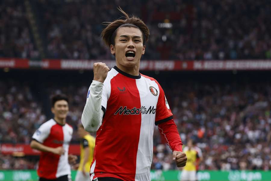 Feyenoord start met aanvaller Ueda tegen NEC