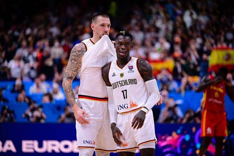 Daniel Theis und Dennis Schröder testen mit Deutschland vor der WM hochkarätig gegen die USA und Griechenland.