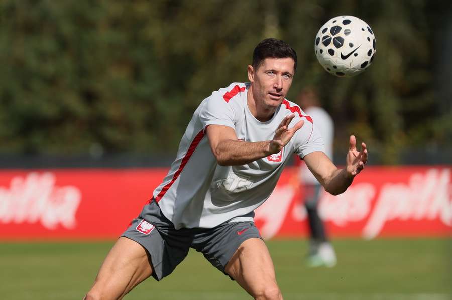 Lewandowski o krok od historycznego osiągnięcia. Może dołączyć do elitarnego grona
