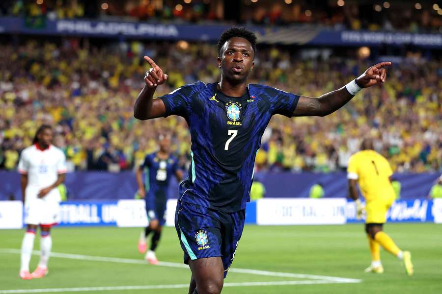 Vinícius Júnior esteve em destaque contra o Haiti (3-0), amealhando um golo e uma assistência Vinícius Júnior esteve em destaque contra o Haiti (3-0), amealhando um golo e uma assistência