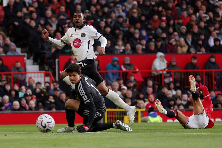 Rayan abriu o marcador para o Bournemouth aos 38 minutos