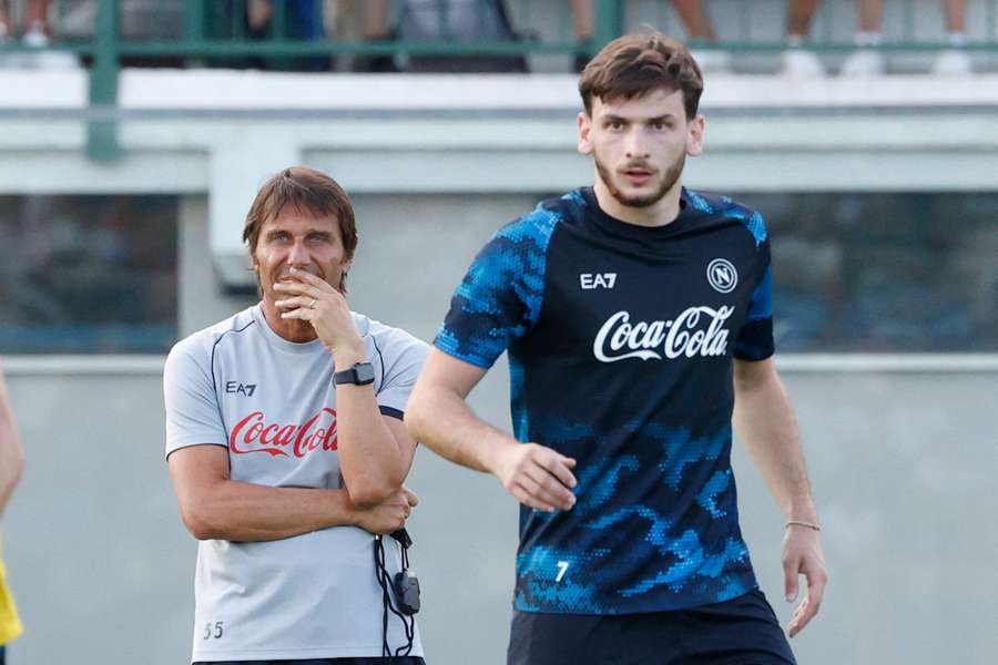 Kvaratskhelia con Antonio Conte 