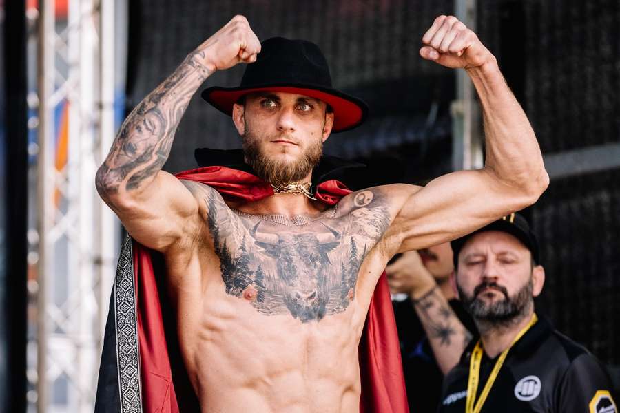 Surdu převážil o téměř čtyři kilogramy.