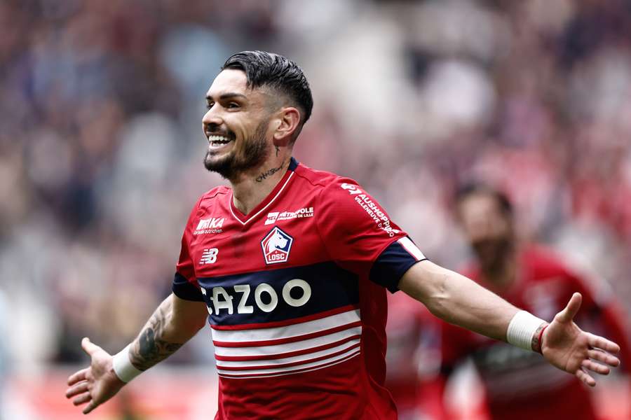 Emmenés par un grand Cabella, Lille régale contre Ajaccio et met la pression sur Monaco