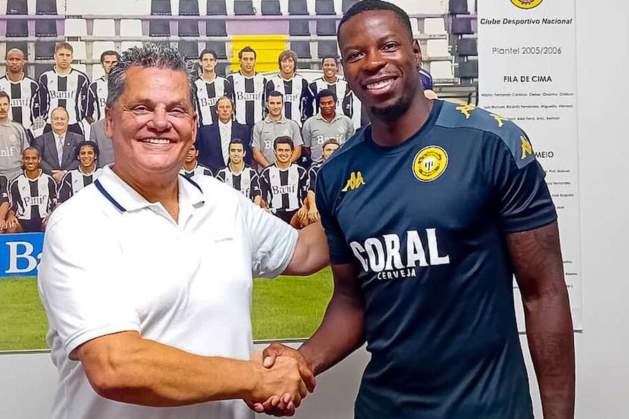 Lucas João com o presidente Rui Alves