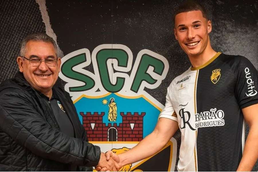 João Rodrigues, presidente do Farense, com Lucas D'Agrella João Rodrigues, presidente do Farense, com Lucas D'Agrella