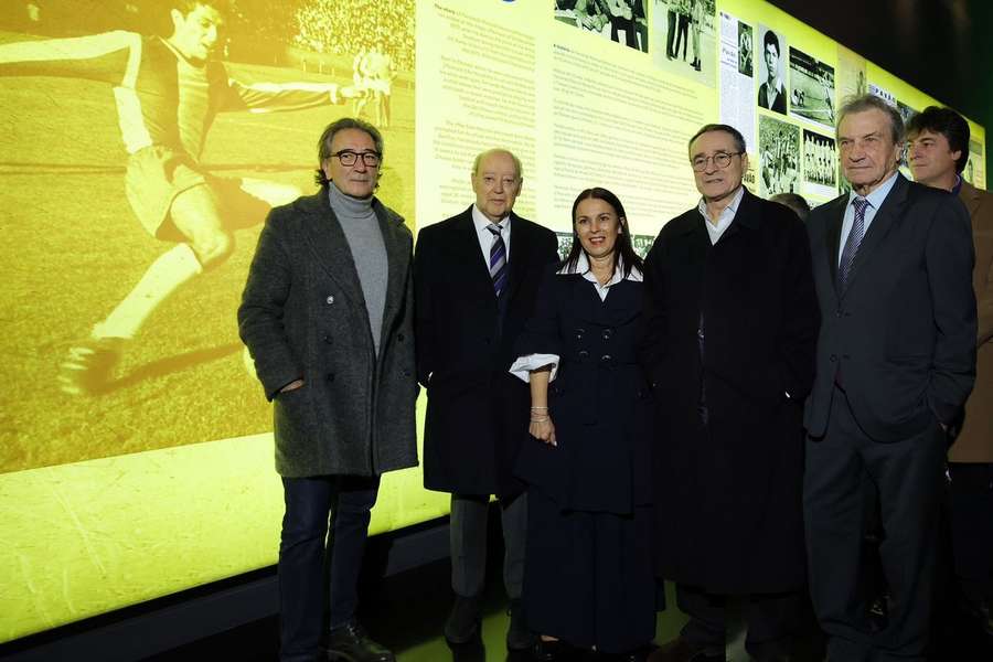 Pinto da Costa na homenagem a Pavão, antigo jogador do FC Porto