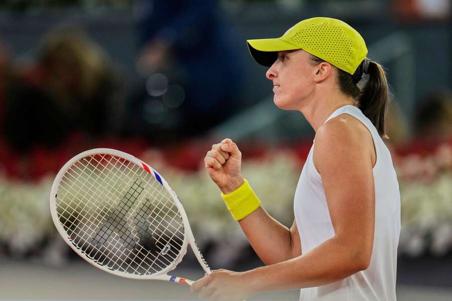 Swiatek se rassure contre la Tchèque Noskova et se hisse en huitièmes à Madrid